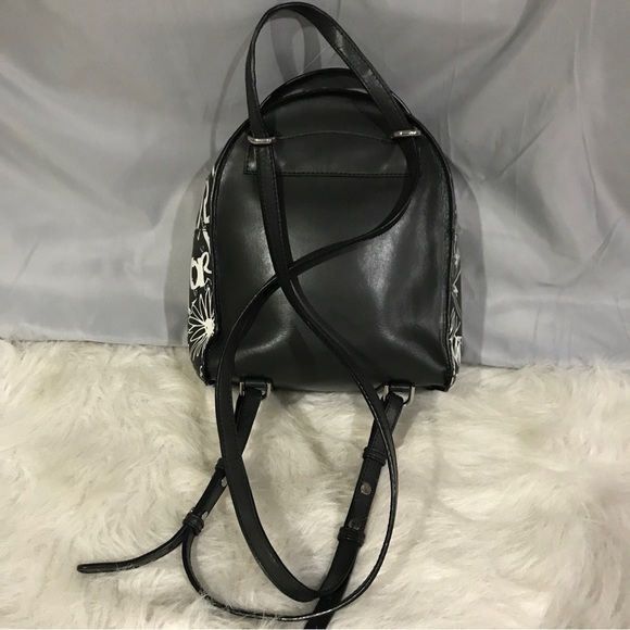 Michael Kors Graffiti Printed Backpack EUC - Picture 8 of 14